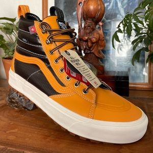 Vans All Weather MTE size 10.5 Black/ Yellow